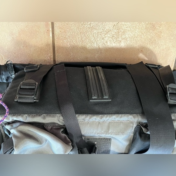 LowePro Super Trekker Camera Backpack Large Black Outdoors Photographer Photo - Picture 9 of 10